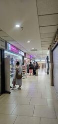 Lucky Plaza (D9), Shop House #543654801